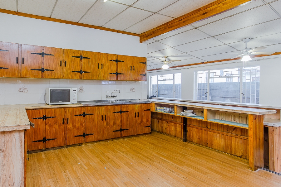 3 Bedroom Property for Sale in Lemoenkloof Western Cape